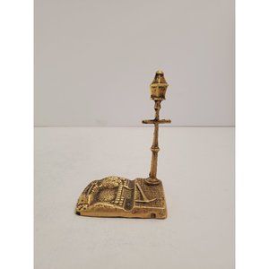 A street lamp, || Solid brass base || Heavy Vintage solid brass sculpture - /